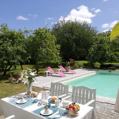 Au Logis De La Mongie Bed & Breakfast Soullans Exterior photo
