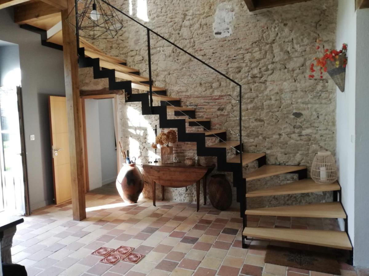 Au Logis De La Mongie Bed & Breakfast Soullans Exterior photo