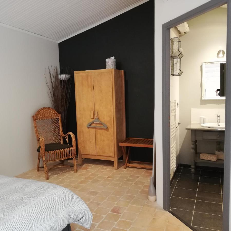 Au Logis De La Mongie Bed & Breakfast Soullans Exterior photo
